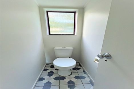 Photo of property in 21 Rehia Road, Massey, Auckland, 0614