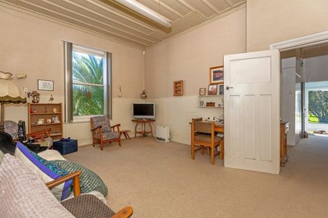 Photo of property in 384 Aberdeen Road, Gisborne, 4010