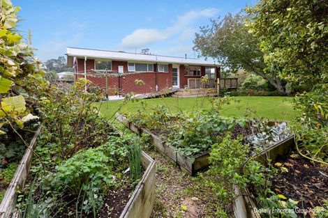 Photo of property in 7 Bromley Place, Westown, New Plymouth, 4310