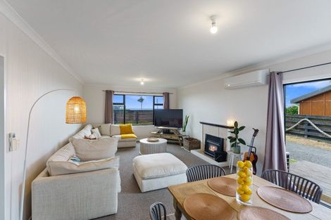 Photo of property in 76 Marine Parade, Otaki Beach, Otaki, 5512