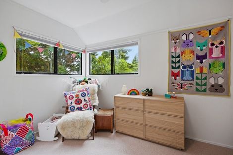 Photo of property in 189 Shaw Road, Oratia, Auckland, 0604