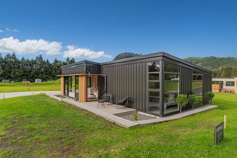 Photo of property in 11 Pinnacles Lane, Pauanui, 3579