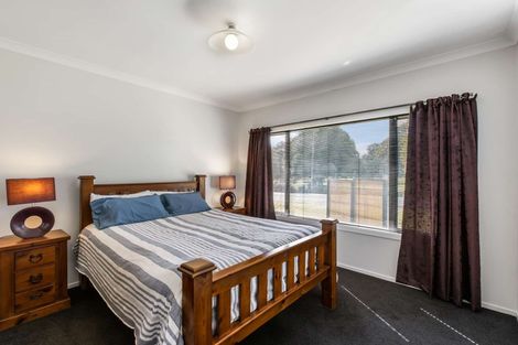 Photo of property in 82 Racecourse Road, Waiuku, 2123