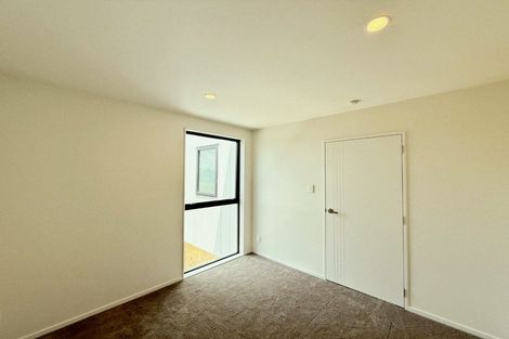 Photo of property in 4a Roberts Road, Matakatia, Whangaparaoa, 0930