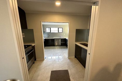 Photo of property in 21a Fairmount Road, Titirangi, Auckland, 0604