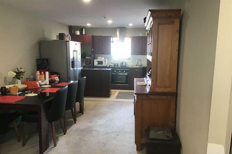 Photo of property in 2/85 Portage Road, New Lynn, Auckland, 0600