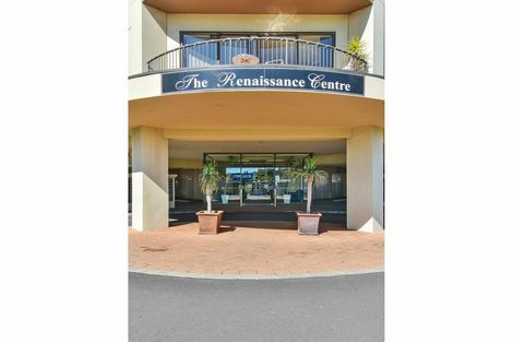 Photo of property in 15i/18 Ronwood Avenue, Manukau, Auckland, 2104