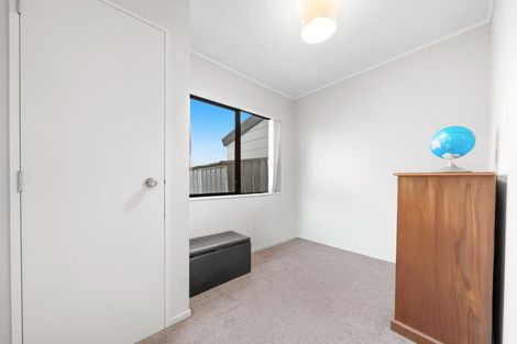 Photo of property in 2/39 Templeton Place, Clendon Park, Auckland, 2103