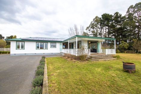 Photo of property in 296 Old Road West, Turitea, Palmerston North, 4472