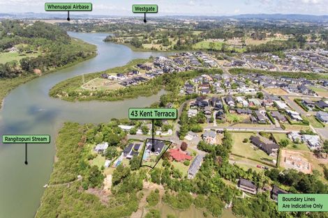 Photo of property in 43 Kent Terrace, Riverhead, 0820