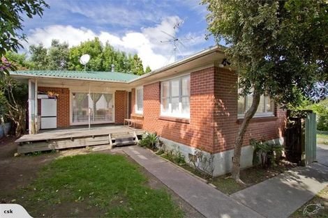 Photo of property in 1/10 Fruitvale Road, New Lynn, Auckland, 0600