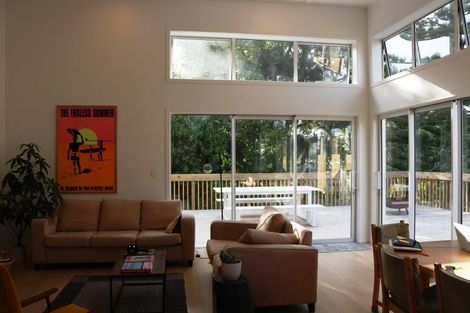 Photo of property in 420a Whangaparaoa Road, Stanmore Bay, Whangaparaoa, 0932