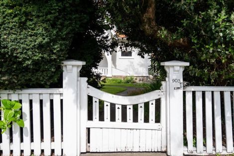 Photo of property in 903 Caroline Road, Mayfair, Hastings, 4122