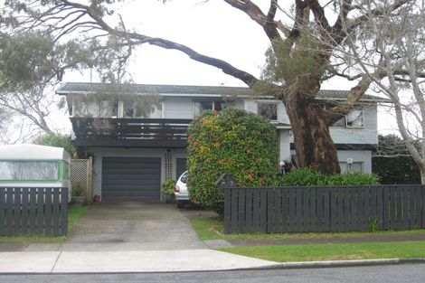 Photo of property in 3 Manu Crescent, Upper Vogeltown, New Plymouth, 4310