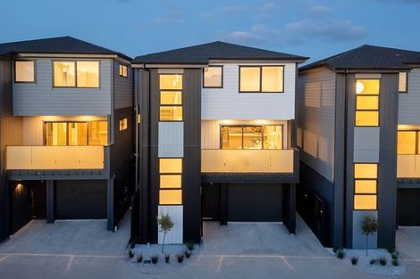 Photo of property in 95c Kervil Avenue, Te Atatu Peninsula, Auckland, 0610