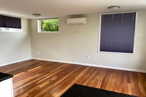 Photo of property in 33a Sugarloaf Road, Brooklyn, Wellington, 6021