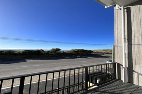Photo of property in 231u3 Marine Parade, Seatoun, Wellington, 6022