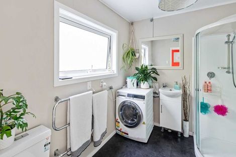 Photo of property in 72u1 Homebush Road, Khandallah, Wellington, 6035
