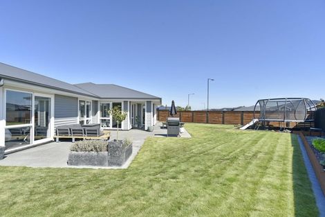 Photo of property in 35 Koura Drive, Rangiora, 7400