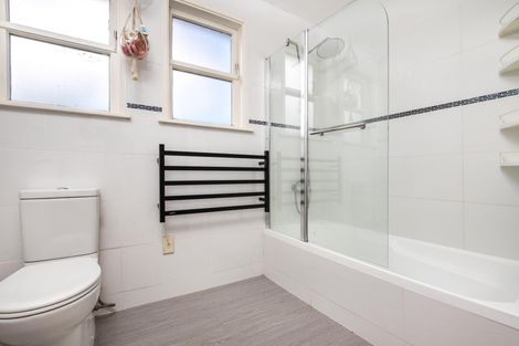 Photo of property in 37 Village Way, Ardmore, Papakura, 2582