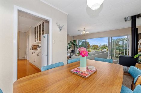 Photo of property in 1 Ngatuku Place, Tokoroa, 3420