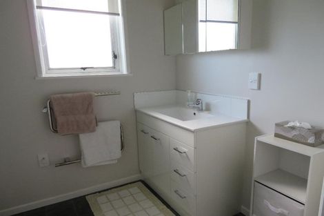 Photo of property in 292 Pakuranga Road, Pakuranga Heights, Auckland, 2010