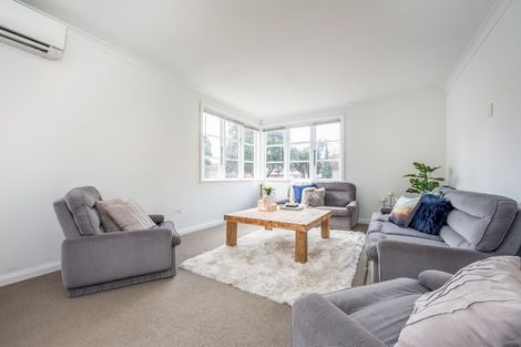Photo of property in 3 Sellers Grove, Taita, Lower Hutt, 5011