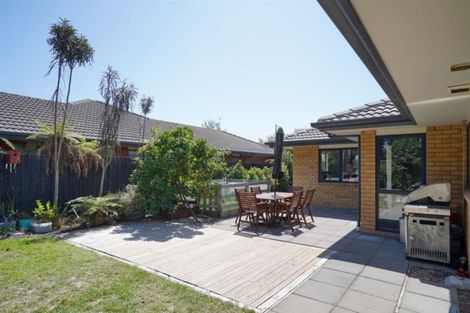 Photo of property in 15 Amoka Crescent, Parklands, Christchurch, 8083