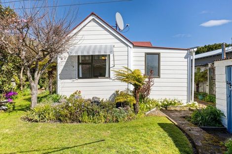 Photo of property in 63 Dryden Street, Sumner, Christchurch, 8081