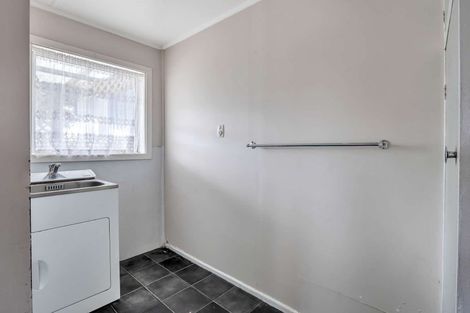 Photo of property in 3 Wharf Street, Castlecliff, Whanganui, 4501