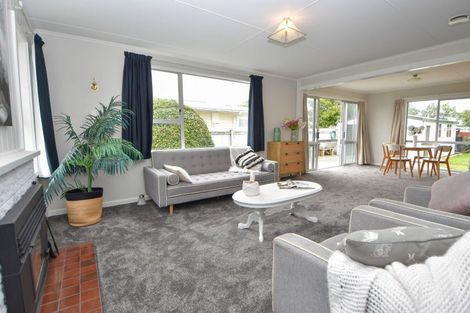 Photo of property in 13 Augustus Street, Carterton, 5713