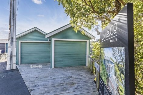 Photo of property in 36 Sutherland Crescent, Melrose, Wellington, 6023