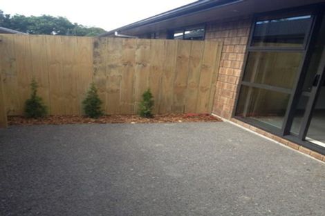 Photo of property in 102u4 Old Farm Road, Hamilton East, Hamilton, 3216