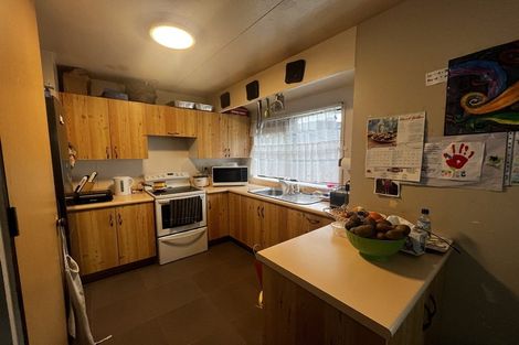Photo of property in 20 Ocean View Road, Northcote, Auckland, 0627
