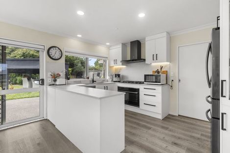 Photo of property in 37 Lotus Avenue, Mount Maunganui, 3116