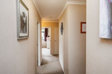 Photo of property in 46 Geneva Terrace, Kelvin Grove, Palmerston North, 4414