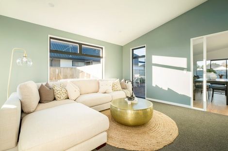 Photo of property in 32 Withers Crescent, Halswell, Christchurch, 8025