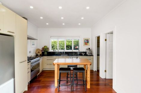 Photo of property in 31 Nixon Street, Hamilton East, Hamilton, 3216