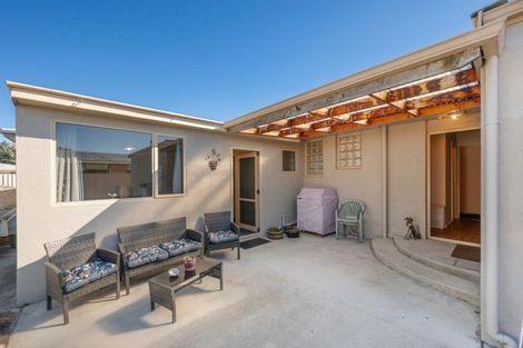 Photo of property in 3 Campbell Street, Alexandra, 9320