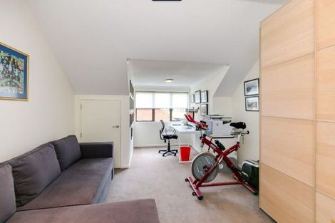 Photo of property in 61 Futuna Close, Karori, Wellington, 6012