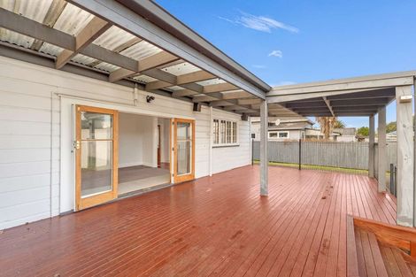 Photo of property in 11 Hurworth Place, College Estate, Whanganui, 4500