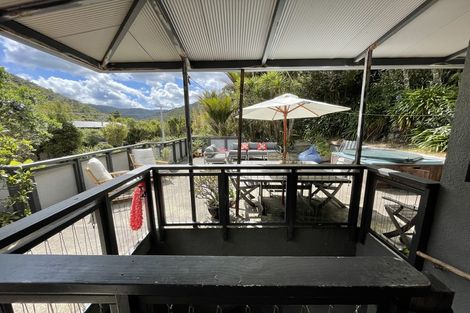 Photo of property in 45-47 Glenesk Road, Piha, New Lynn, 0772