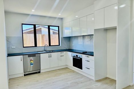 Photo of property in 37d Court Town Close, Mangere, Auckland, 2022