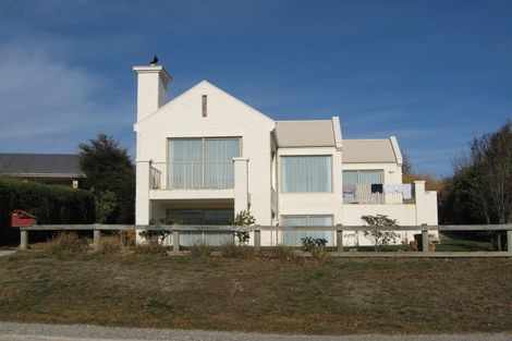 Photo of property in 37 Kennedy Crescent, Wanaka, 9305