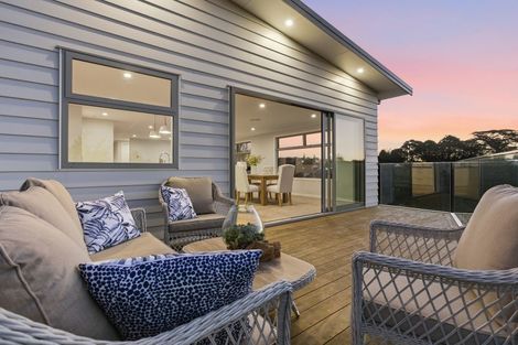 Photo of property in 12c Ruskin Place, Westown, New Plymouth, 4310