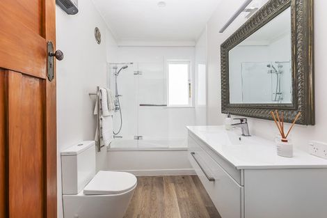 Photo of property in 56 Mitchell Street, Brooklyn, Wellington, 6021