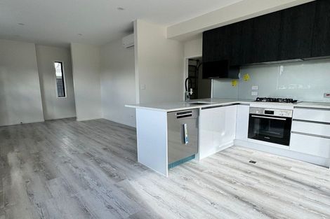 Photo of property in 11a Rountree Place, Conifer Grove, Takanini, 2112