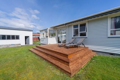 Photo of property in 35 Mararoa Drive, Manapouri, 9679