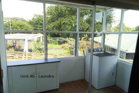 Photo of property in 4 Evans Road, Glen Eden, Auckland, 0602