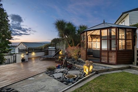 Photo of property in 61 Carlton Street, Bellevue, Tauranga, 3110